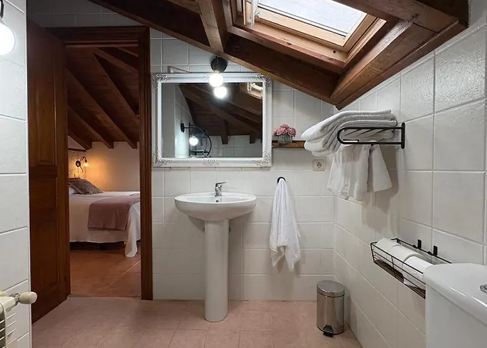 Eco De Cuevas Herran (Cantabria)