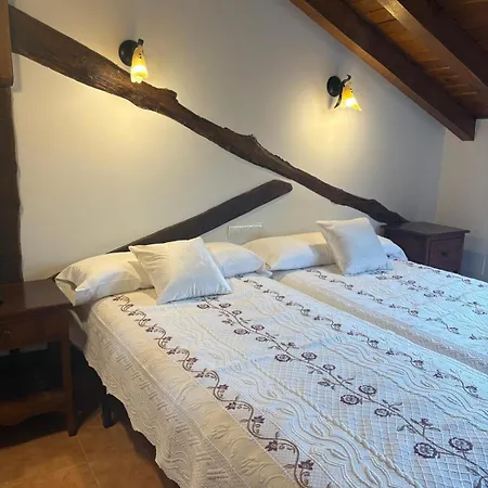 Eco De Cuevas * Herran (Cantabria)